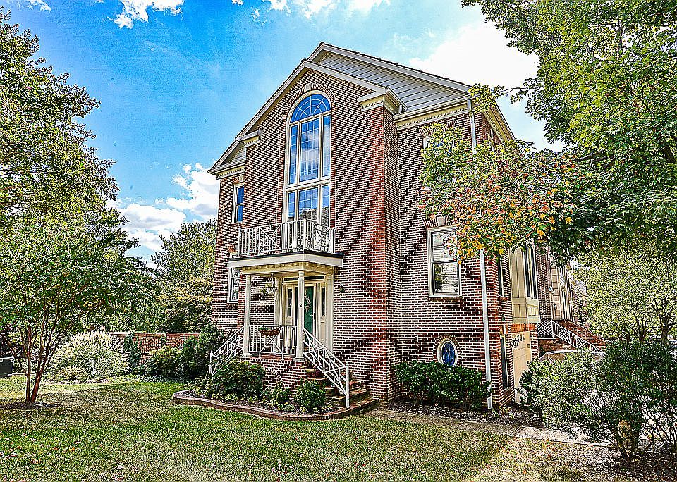 Gorgeous Fairfax Townhome