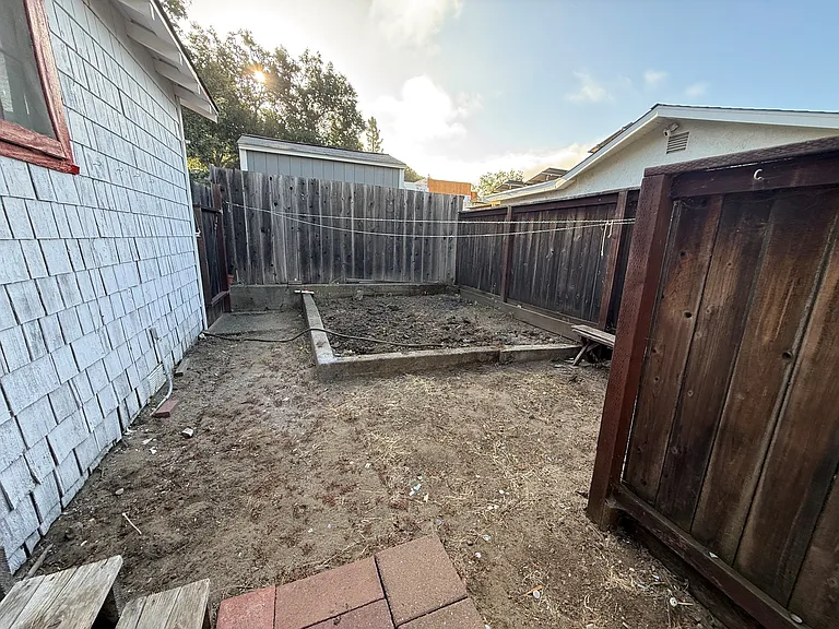 1538 East Ave #B — Photo 17