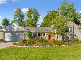1450 Wiltshire Rd, Berkley, MI 48072