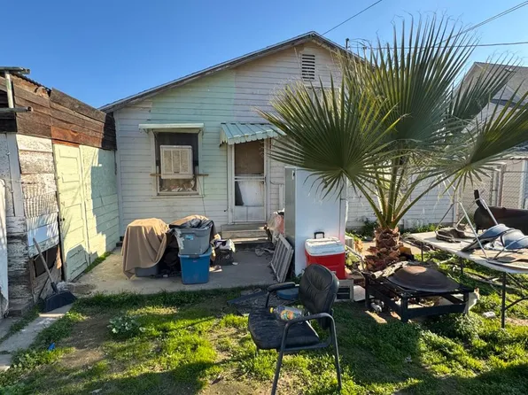 2055 Orange Ave, Selma, CA 93662