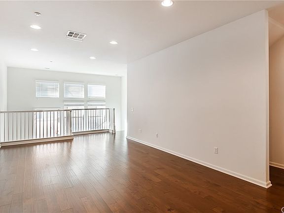 3rd image of 5441 Ocean Unit 102