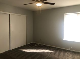 729 Round Table Dr, Las Vegas, NV 89110