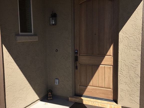 Front Door/Entry