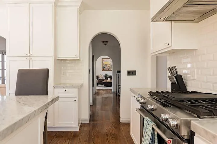 6820 Iris Cir — Photo 12
