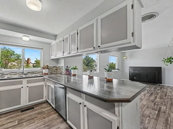 216 Jefferson Dr, Bennett, CO 80102