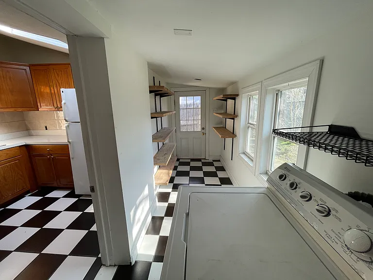 25 Mill St — Photo 11