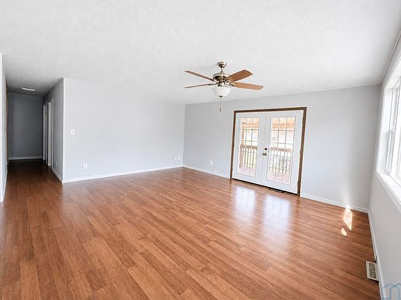 3rd image of 501 E 31st St