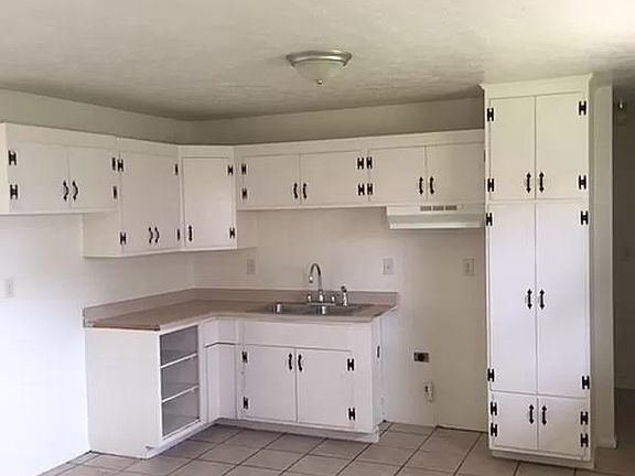 3rd image of 9420 E 36th Pl #3