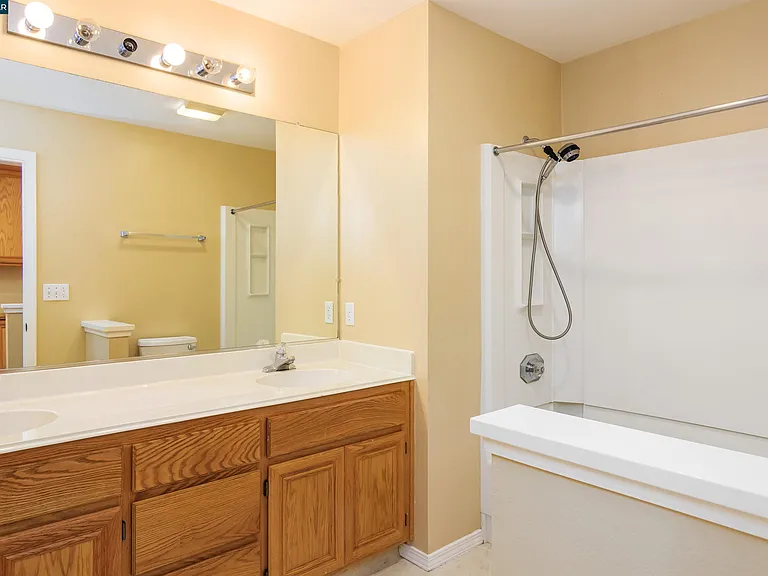 135 Coralflower Ln — Photo 31