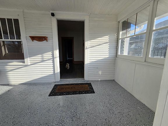 3rd image of 1054 F Ave NW