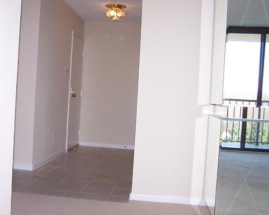 5th image of 7420 Westlake Ter APT 804