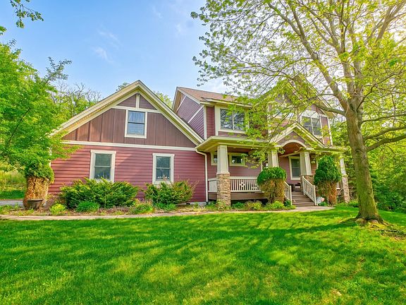 2nd image of 317 Meadow Ridge Ct