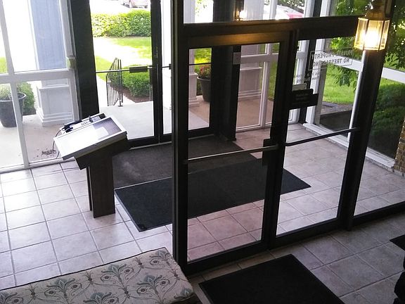 2nd image of 1060 N Farnsworth Ave APT 1306