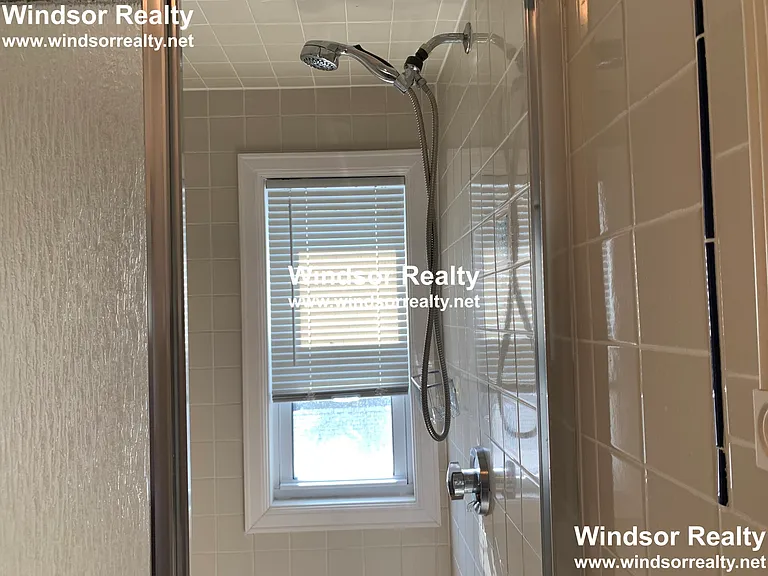 Holworthy St — Photo 21