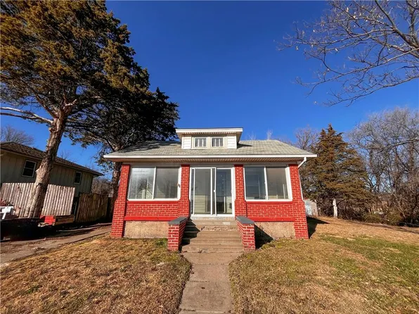 7024 Kansas Ave, Kansas City, KS 66111