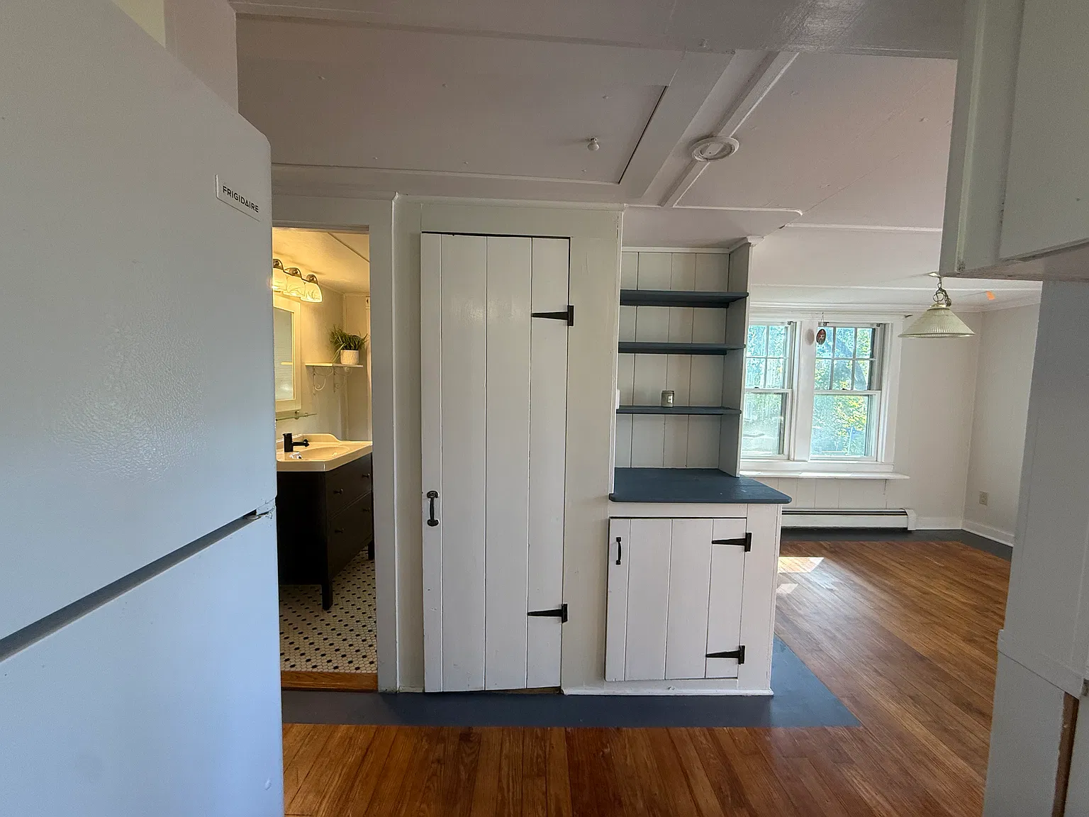 1 bed, 860 sqft, $1,850 — Photo 2