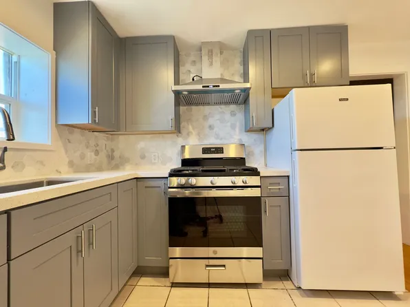 2835 California St APT 4, Berkeley, CA 94703