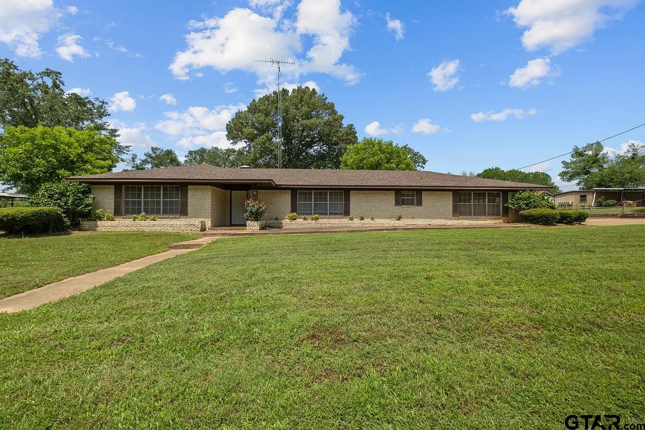 589 N Elm St, Frankston, TX 75763 MLS 23006923 Zillow