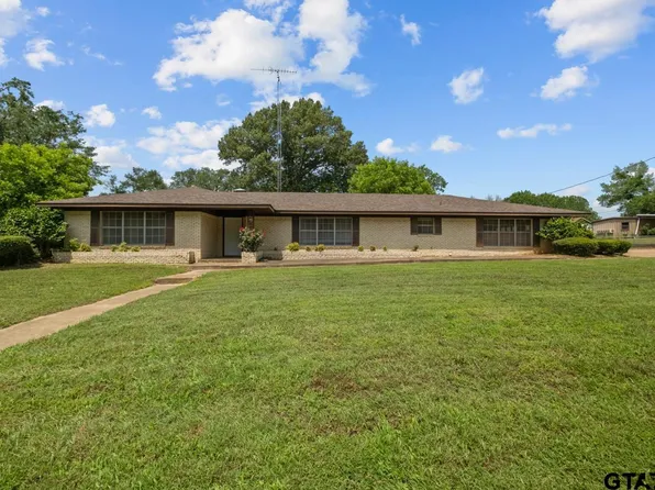 589 N Elm St, Frankston, TX 75763