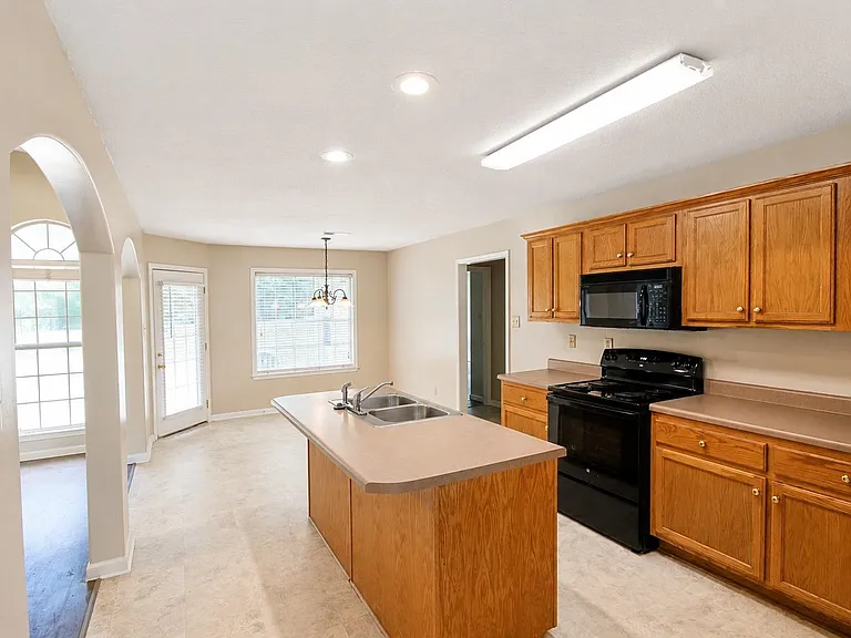 20 Country Brook Dr — Photo 9