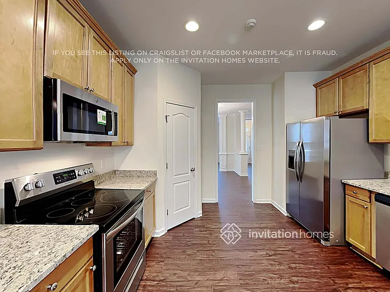 3157 Groveshire Dr — Photo 7
