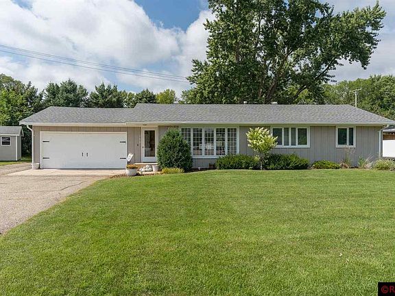 2nd image of 155 Bermuda Dr