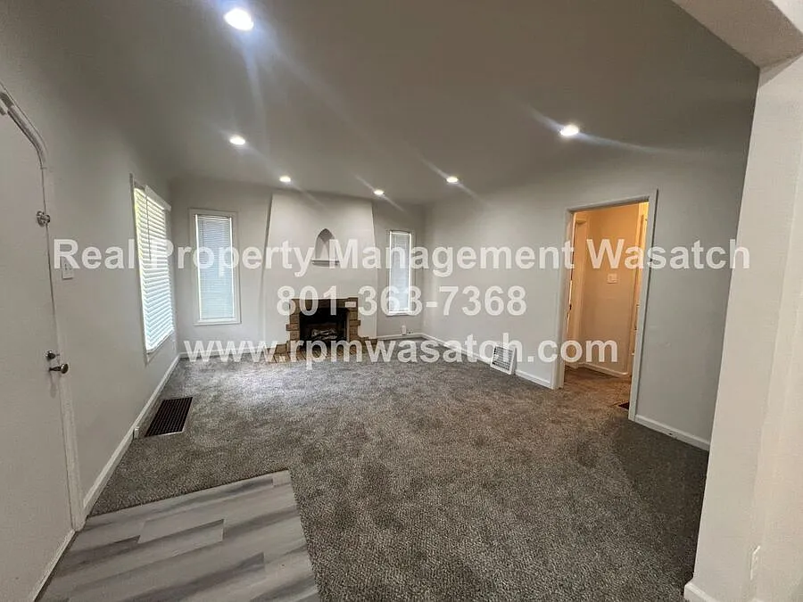 Come See This Charming 4 Bedroom 2 Bathroom Home in Salt Lake City Utah!! — Photo 4