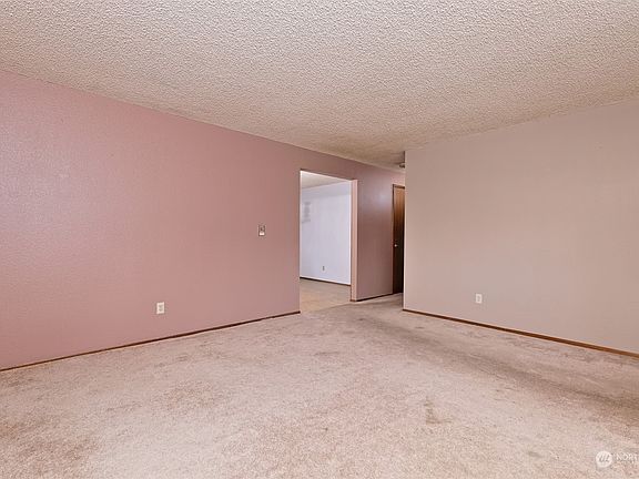 5th image of 281 E Woodland Drive