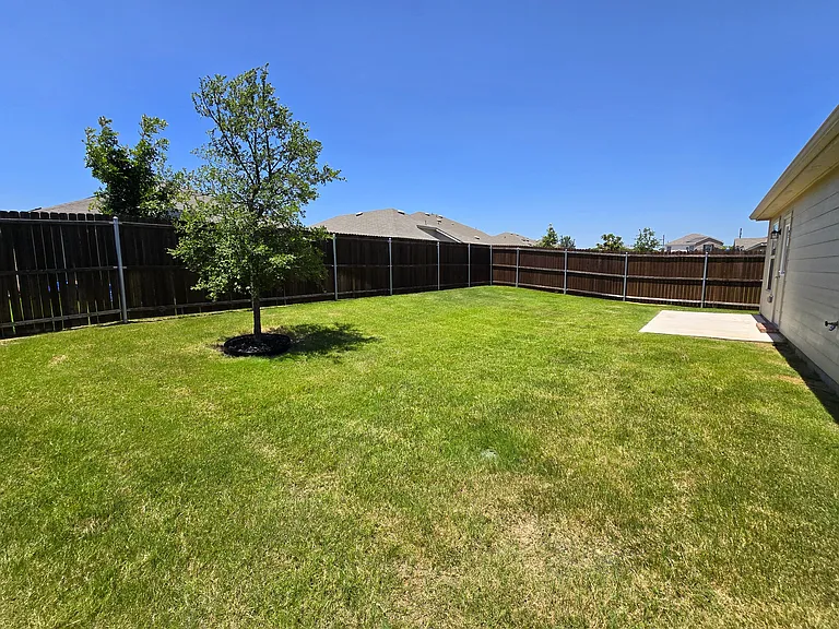 16029 Pemberly Way — Photo 17