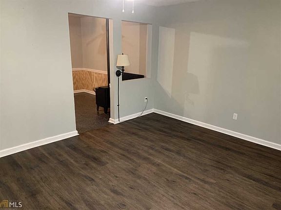 3rd image of 3160 Vail Ct