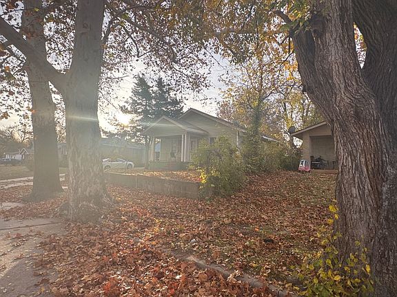 2nd image of 1512 NE 15th St