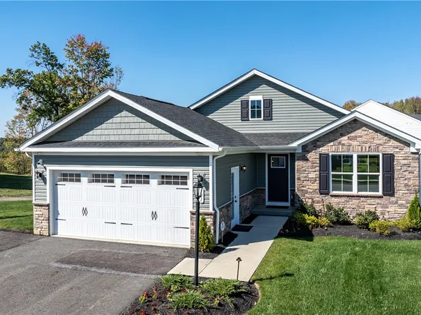 321 Coughton Cross Dr, Harmony, PA 16037