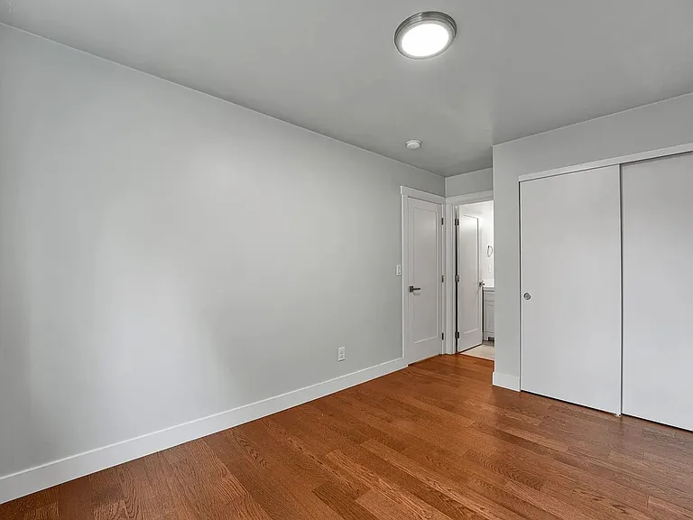 5356 SE 44th Ave — Photo 9