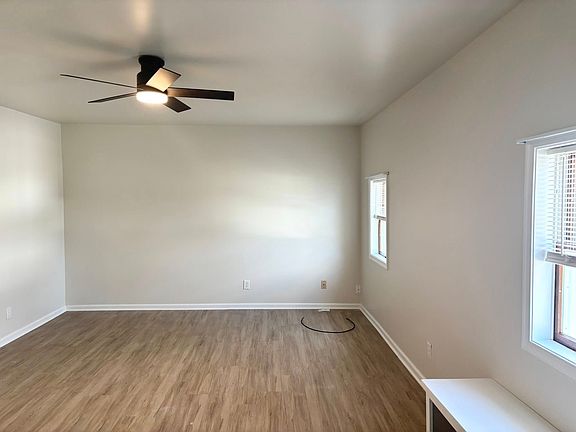 5th image of 460 Godfrey St #3