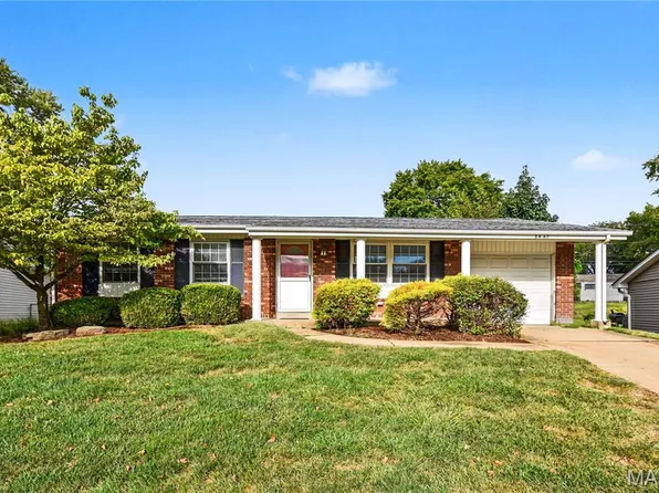 2467 Wesbay Dr, Maryland Heights, MO 63043