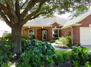 8919 Cypress Square Dr, Spring, TX 77379