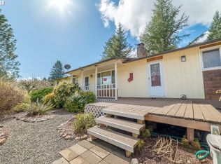 32258 Harris Dr, Cottage Grove, OR 97424