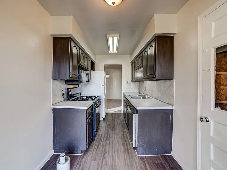 6703 E Queen St — Photo 7
