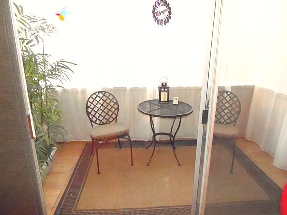 2nd image of 1734 N Fuller Ave APT 306