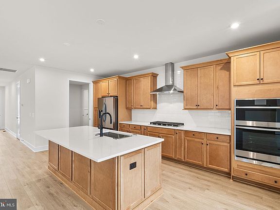 5th image of 116 Magpie Ln