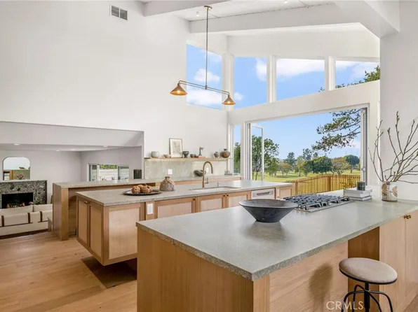 1918 Kauai Dr, Costa Mesa, CA 92626