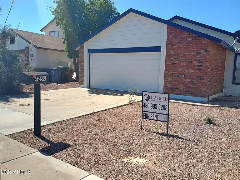 4239 E Contessa St — Photo 1