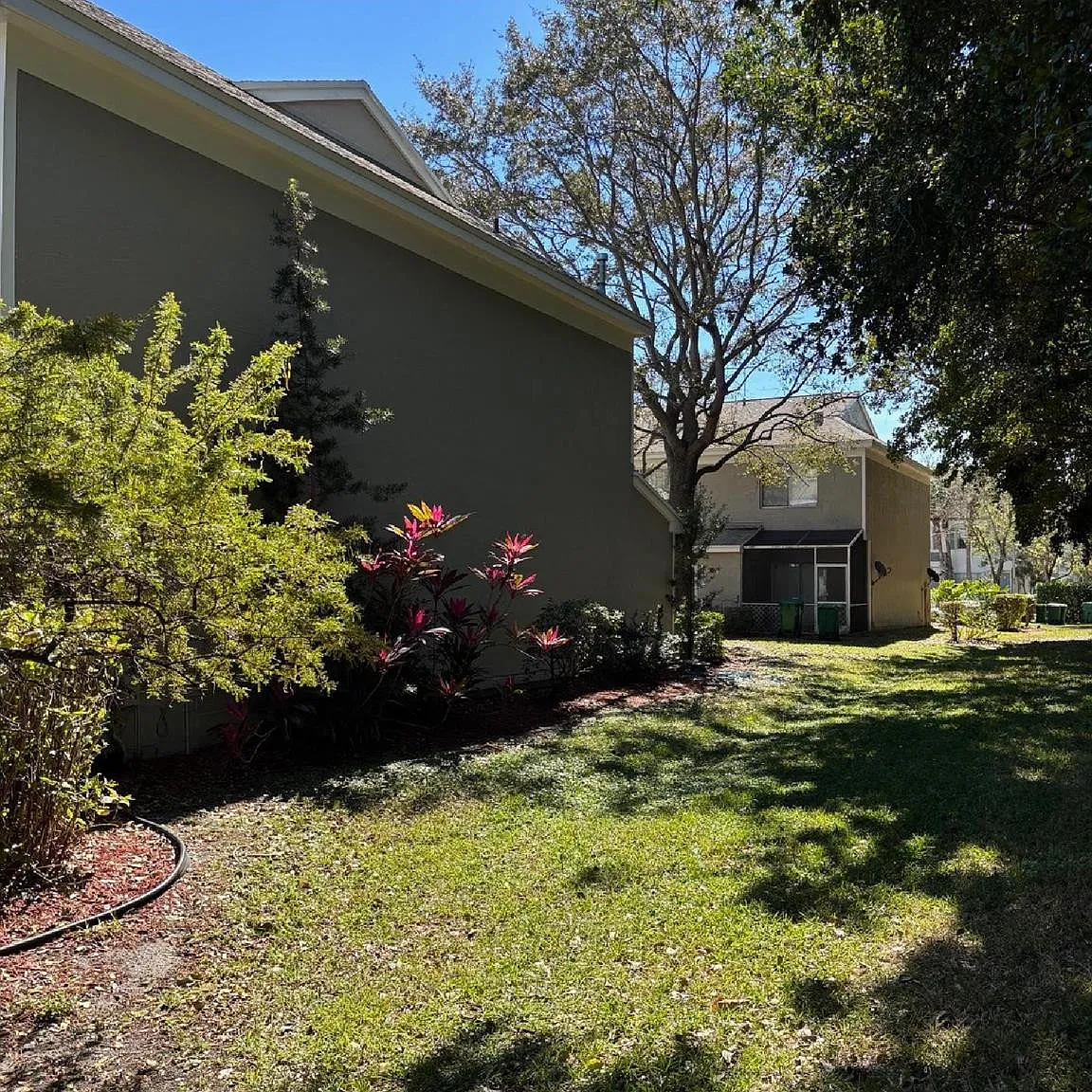 2 bed, 1.5 bath, 1110 sqft, $2,295 — Photo 4