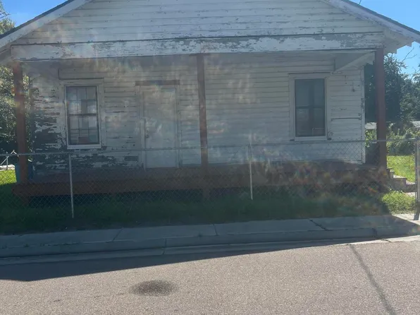 370 Croesus St, Biloxi, MS 39530