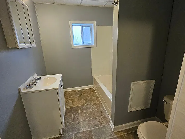 923 Chestnut St #2 — Photo 12