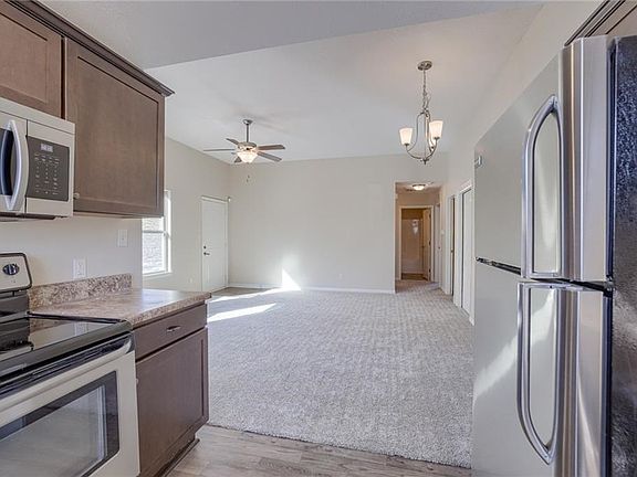 4th image of 7844 Troup Ct