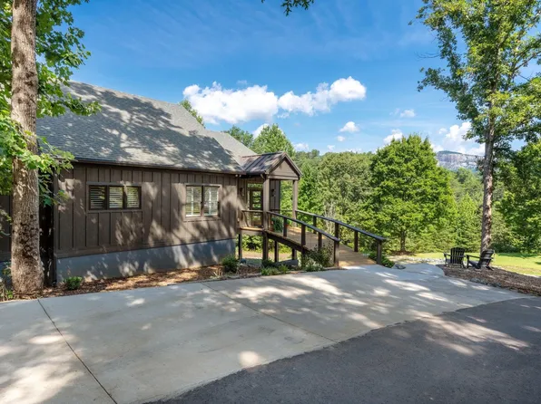 109 Bumsa Pl, Pickens, SC 29671
