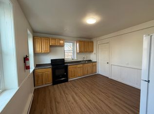 1215 Bank St UNIT B, Waterbury, CT 06708