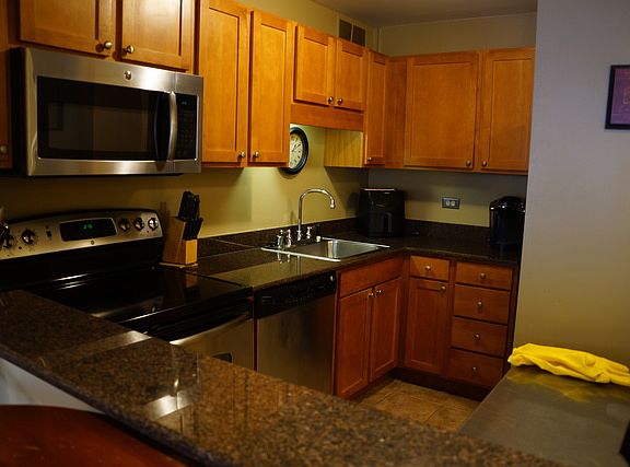 2nd image of 211 E Ohio St APT 923