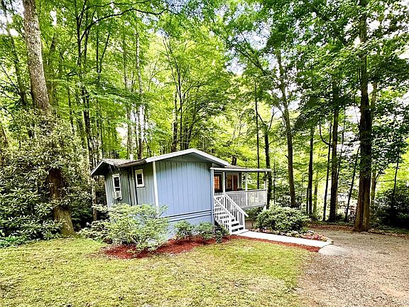 3rd image of 36 Belle Flower Cir